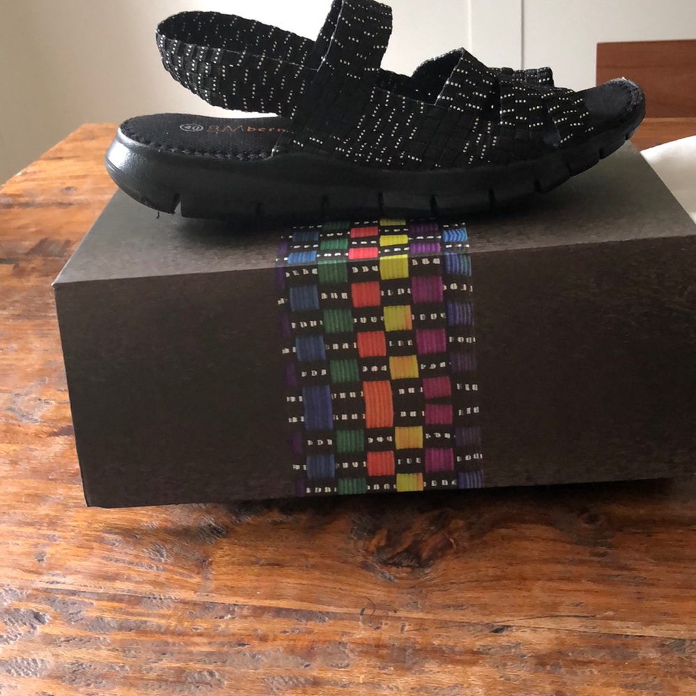 Bernie Mev sandals